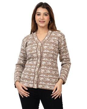 women cardigan with button closure