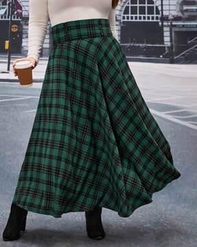 women checked flared skirt