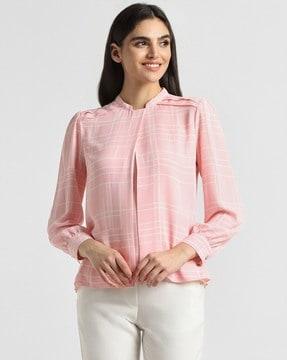 women checked regular fit round-neck top