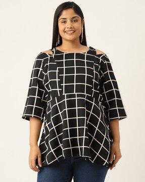 women checked regular fit round-neck top