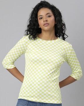 women checked round-neck slim fit t-shirt