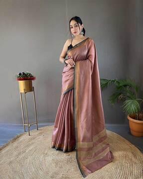 women checked saree with blouse piece