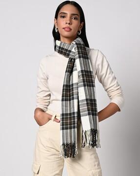 women checked scarf