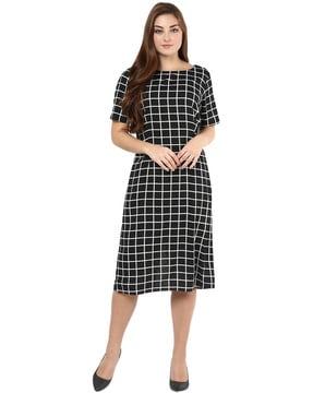 women checked shift dress