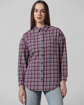 women checked shirt with spread collar