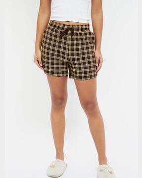 women checked shorts with drawstring waist