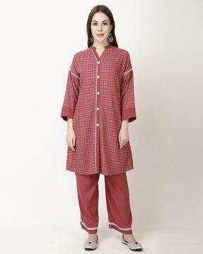 women checked straight kurta