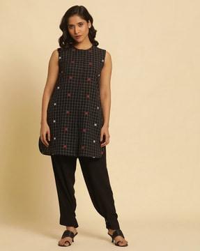 women checked straight tunic