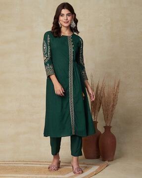 women chevron a-line kurta set