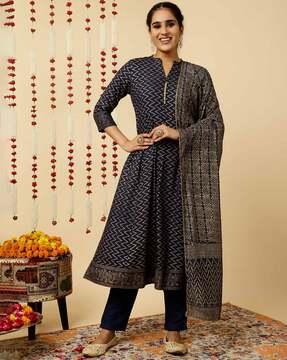 women chevron print anarkali kurta suit set