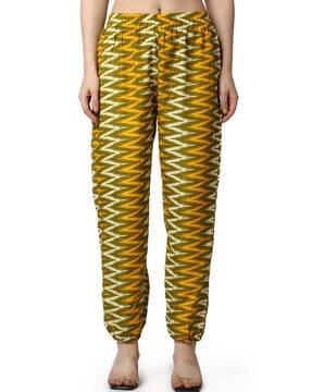 women chevron print joggers with elasticated waist