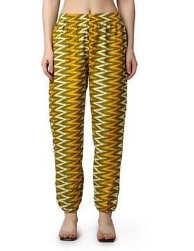 women chevron print loose fit joggers with elasticated waist