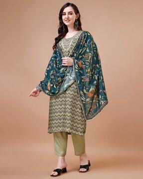 women chevrons print straight kurta set with dupatta