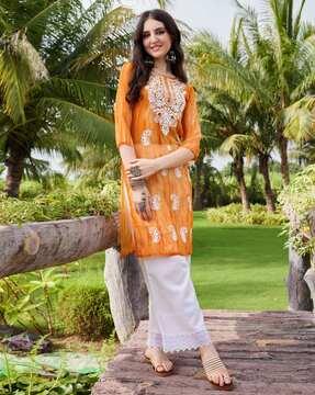 women chikankari embroidered straight kurta