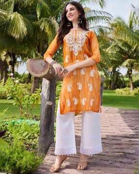 women chikankari embroidered straight kurta