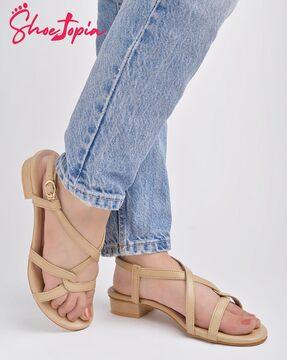 women chunky heeled sandals with buckle fastening