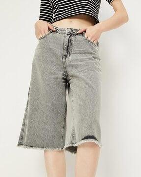 women city shorts with insert pockets