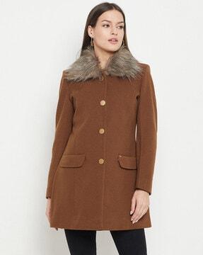 women coat with fur detail
