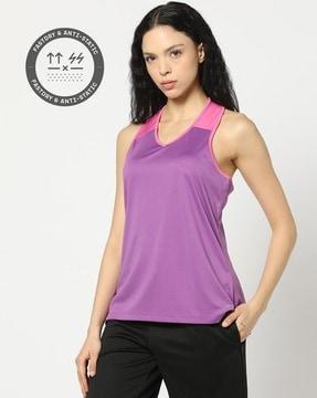 women colourblock relaxed fit v-neck t-shirt