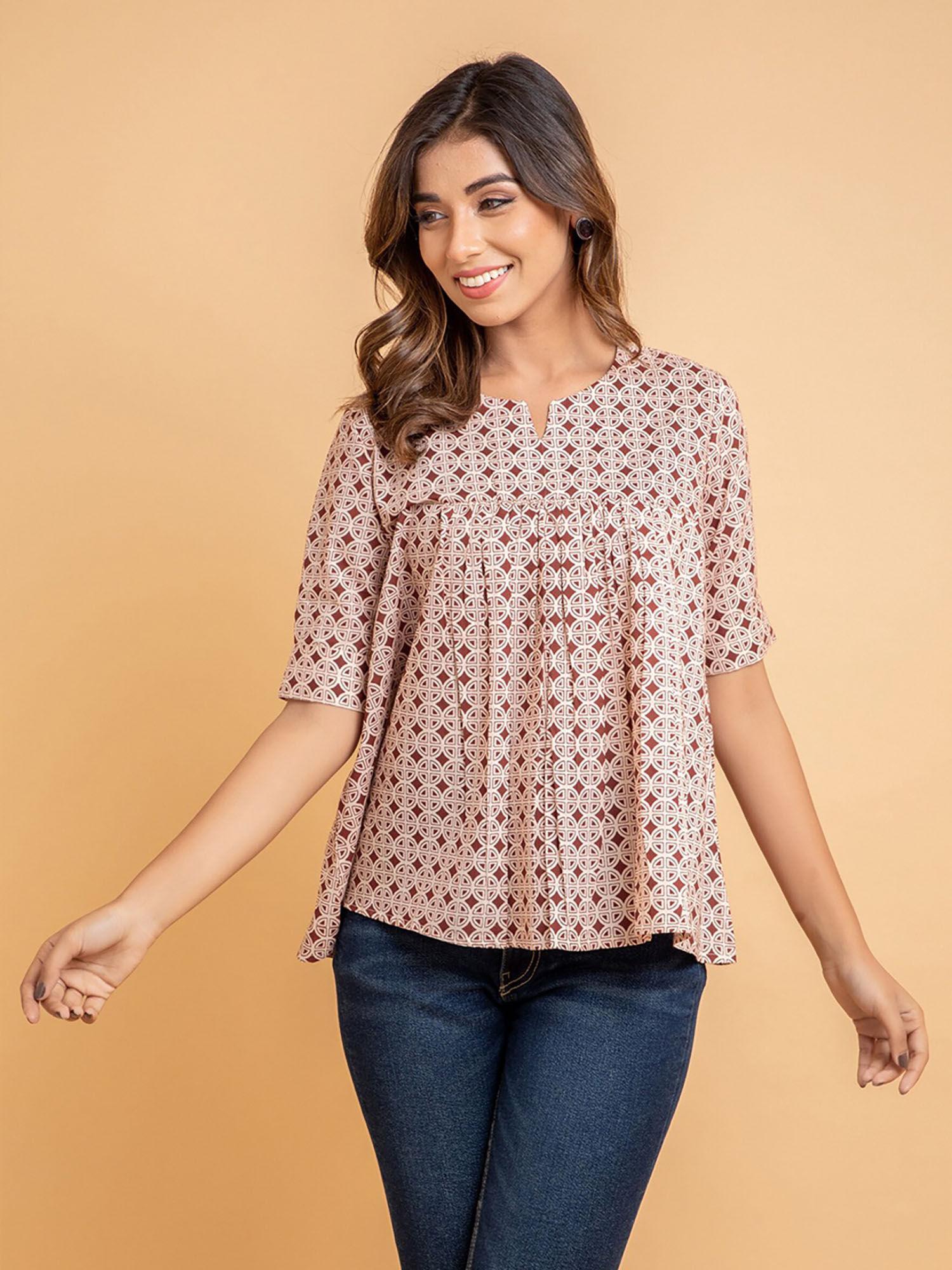 women cotton flared and gathered top - maroon