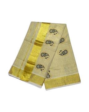 women cotton saree with contrast border