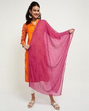 women crinkled dupatta with beads