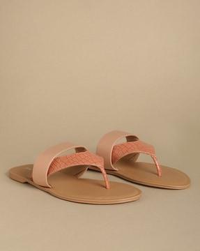 women croc-embossed thong-strap flat sandals