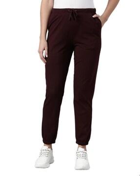 women cuffed joggers with insert pockets