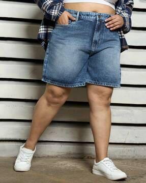 women denim shorts with 5-pocket styling