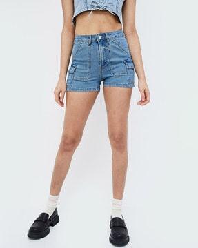 women denim shorts with insert pockets