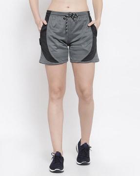 women elasticated waist shorts with insert pockets