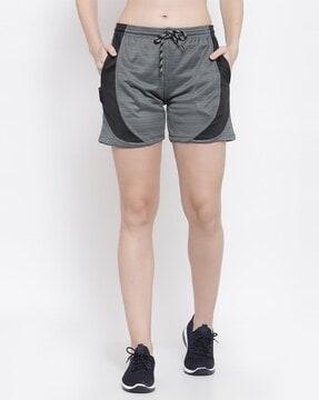 women elasticated waist shorts with insert pockets