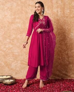 women embellished & embroidery straight kurta set with dupatta