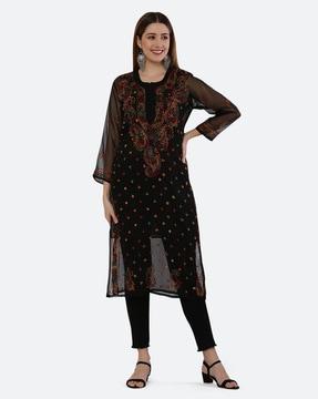 women embellished & embroidery straight kurta