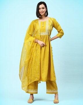 women embellished a-line kurta set with dupatta