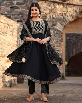 women embellished anarkali kurta set