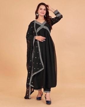 women embellished anarkali kurta set