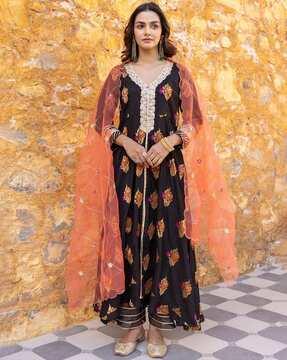 women embellished anarkali kurta with pants & dupatta