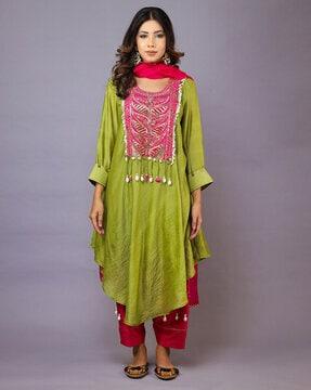 women embellished flared kurta set