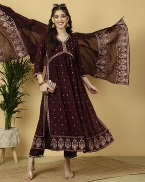 women embellished flared kurta set