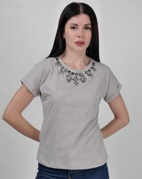 women embellished regular fit t-shirt