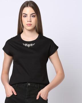 women embellished relaxed fit crew-neck t-shirt
