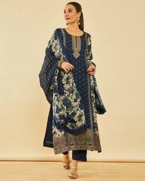 women embellished straight kurta set