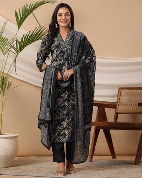 women embellished straight kurta set