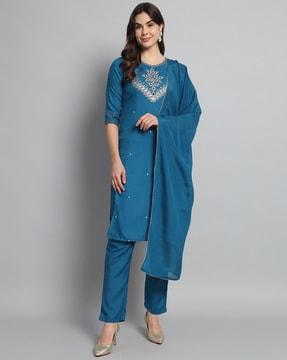 women embellished straight kurta set