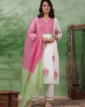 women embellished straight kurta set