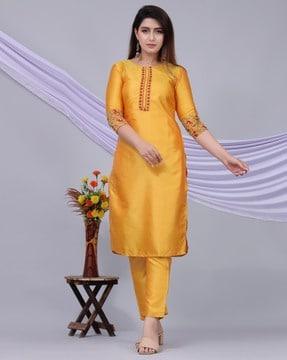 women embellished straight kurta with palazzos