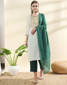 women embellished straight kurta with pants & dupatta