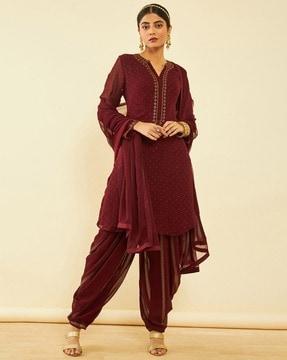 women embellished straight kurta with pants & dupatta