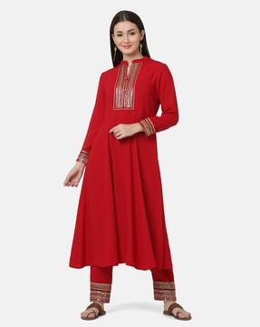 women embellished straight kurta